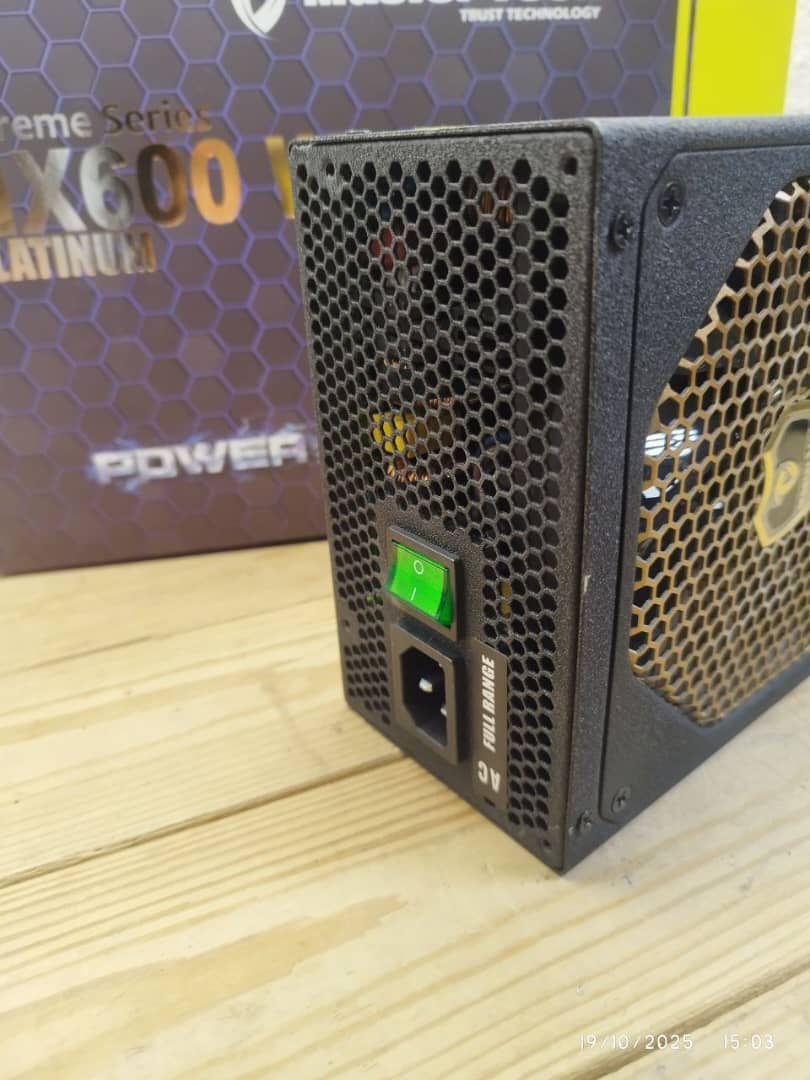 cc49e96b-d8b7-4a79-9e33-2f10651efd5e